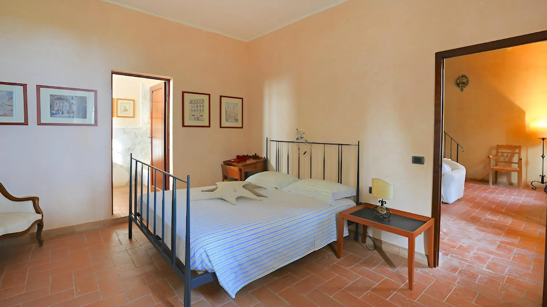 Villa San Girolamo Fattoria Badiola Italien