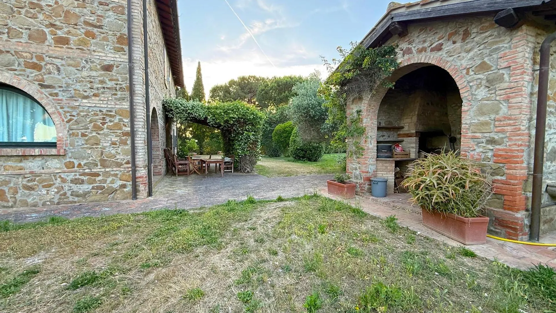 Villa San Girolamo Fattoria Badiola